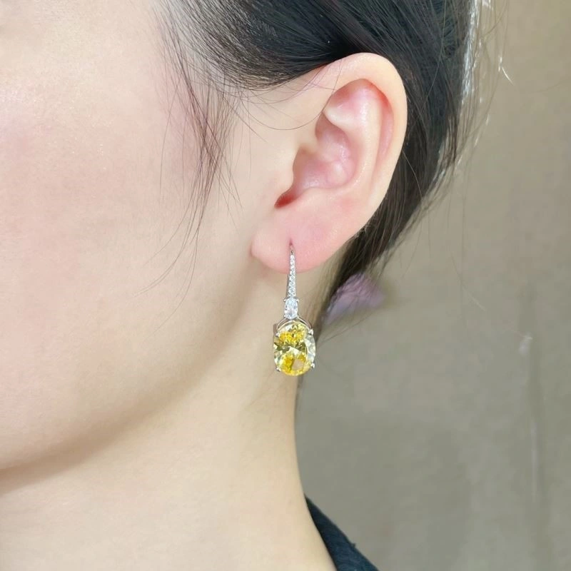 Minimalist Graff Earrings 210687