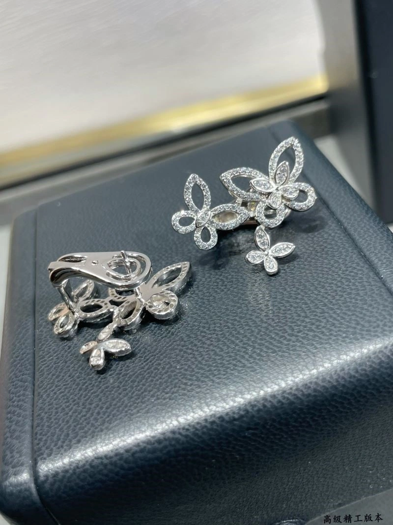 Graff Earrings TechFriendly 210675