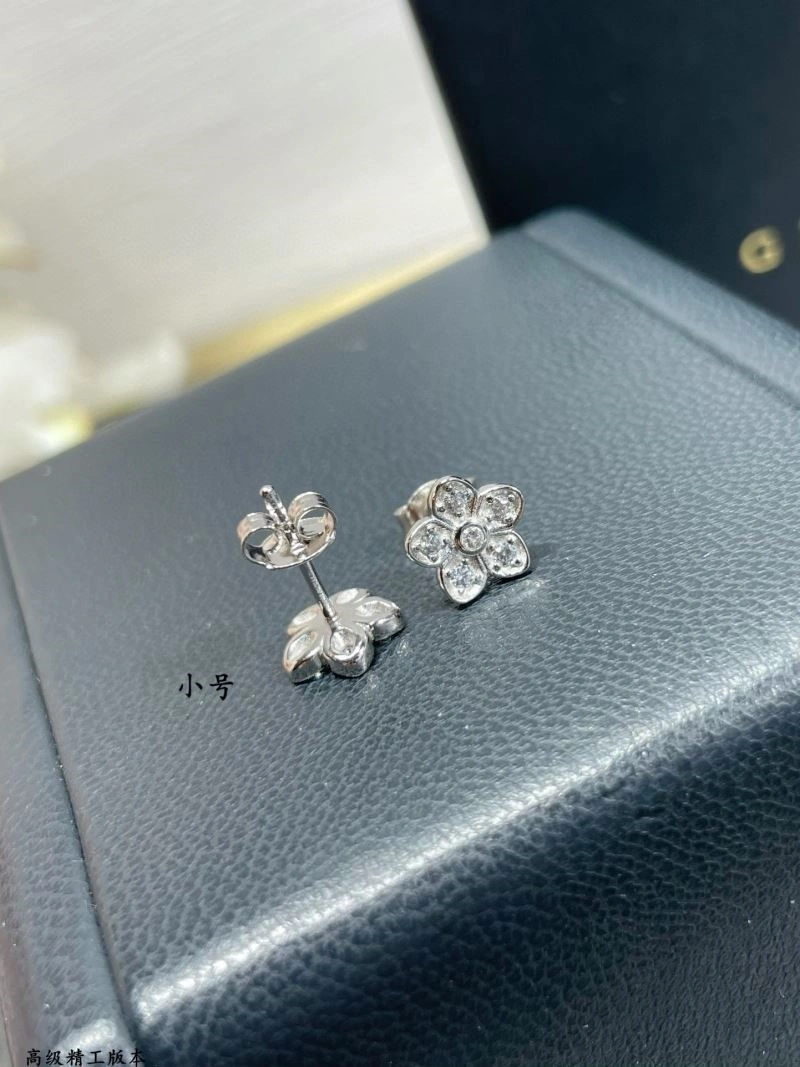 Graff Earrings Sleek 210683