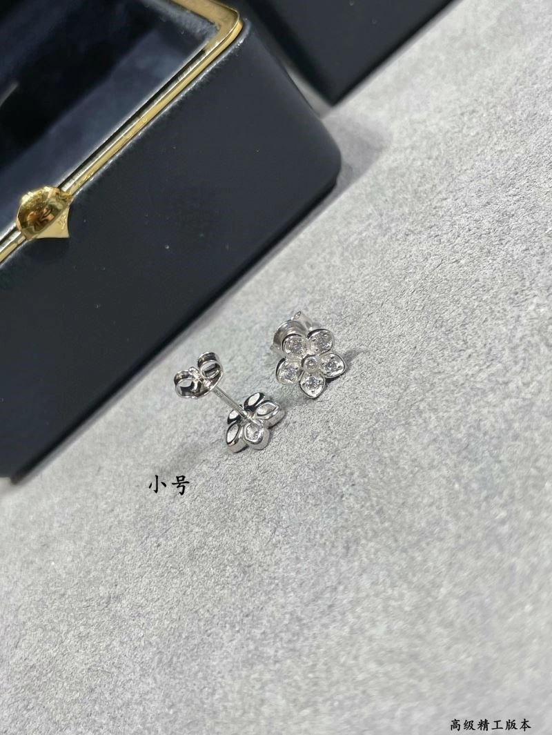 Graff Earrings Sleek 210683