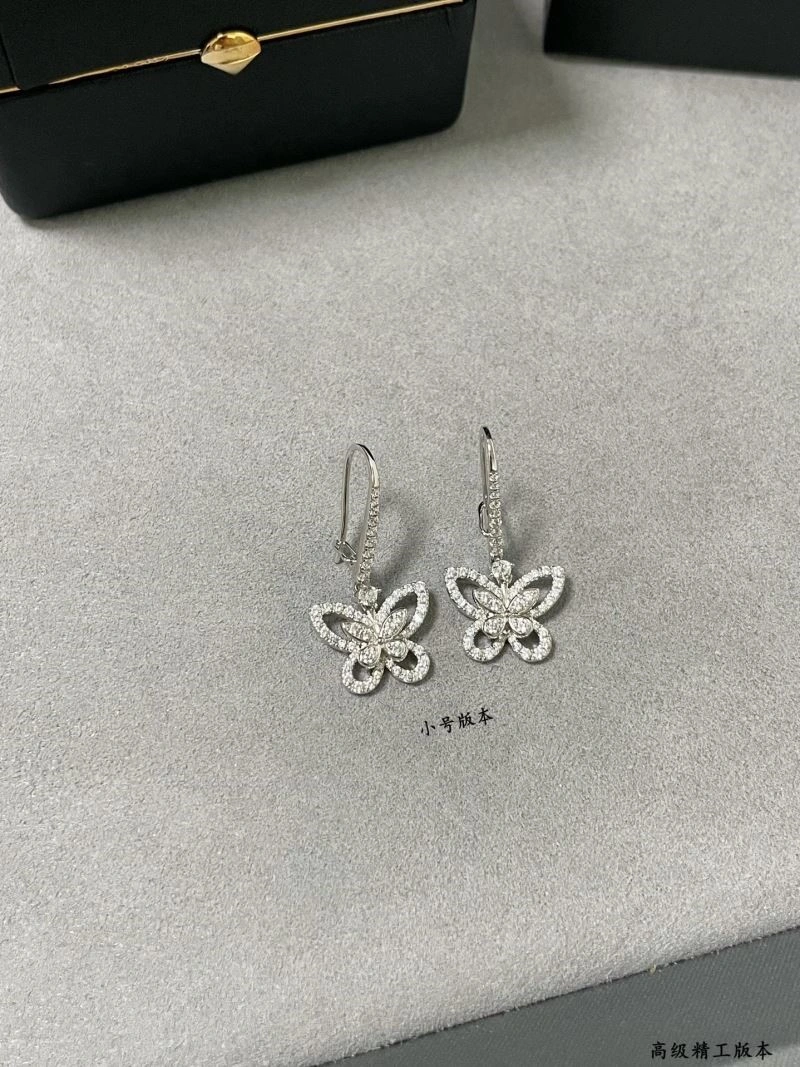Snug Graff Earrings 210665