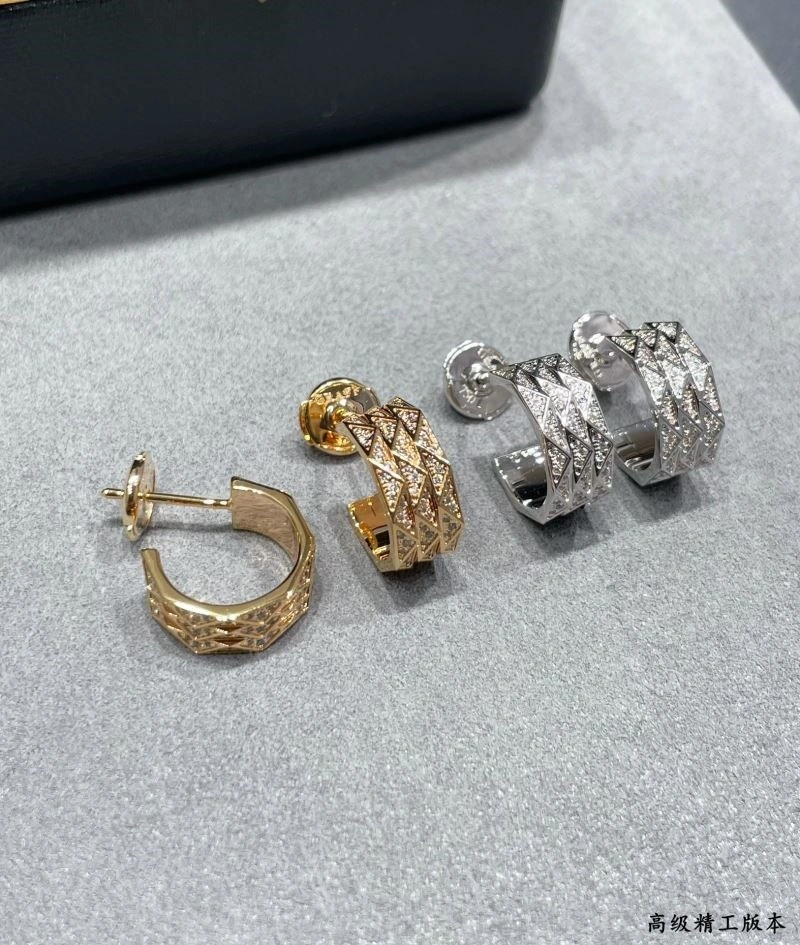 Graff Earrings MoistureWicking 209786