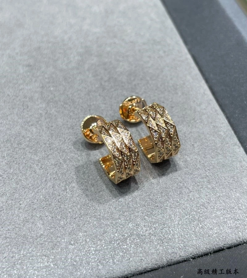 Graff Earrings MoistureWicking 209786