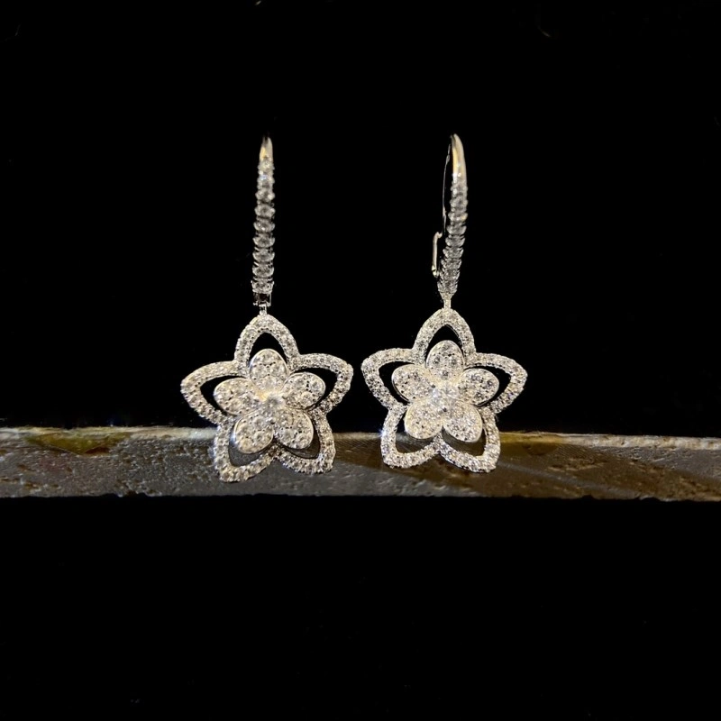 Graff Earrings Cozy 207965