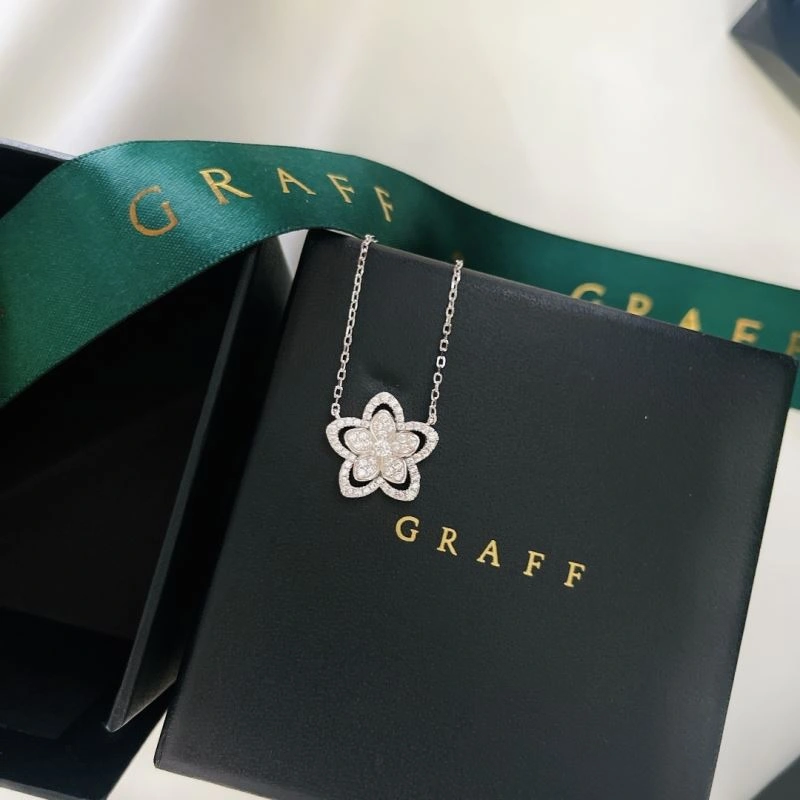 ModernLook Graff Necklaces 213929