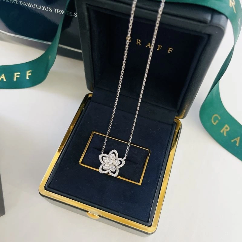 ModernLook Graff Necklaces 213929