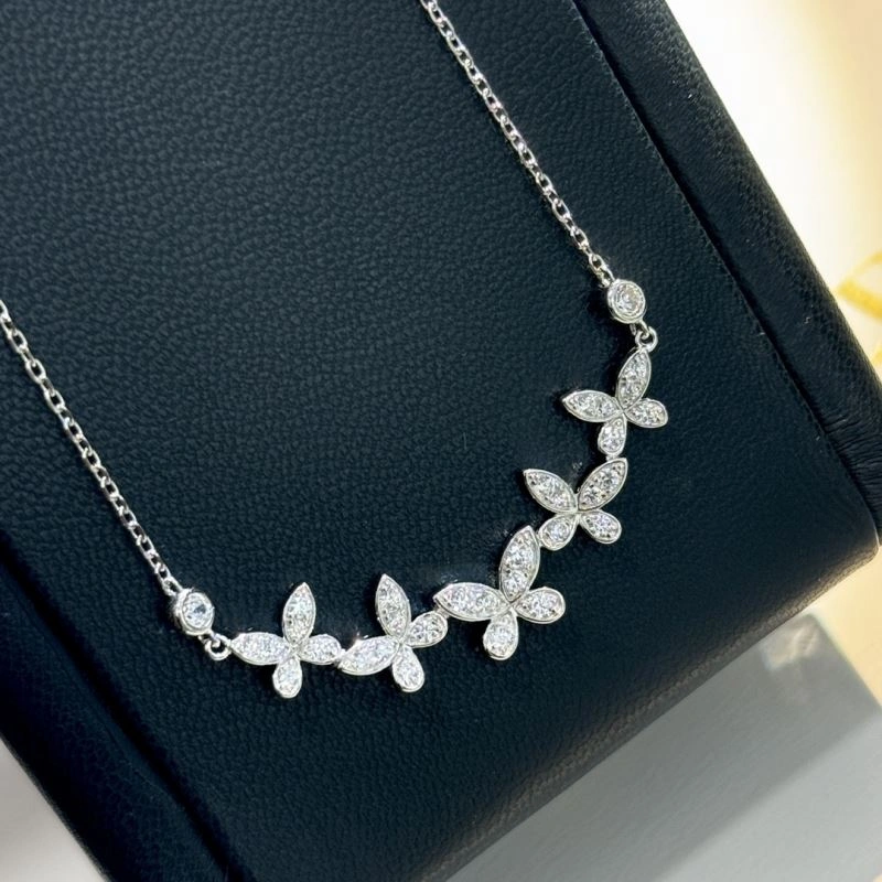 Graff Necklaces Modern 213920