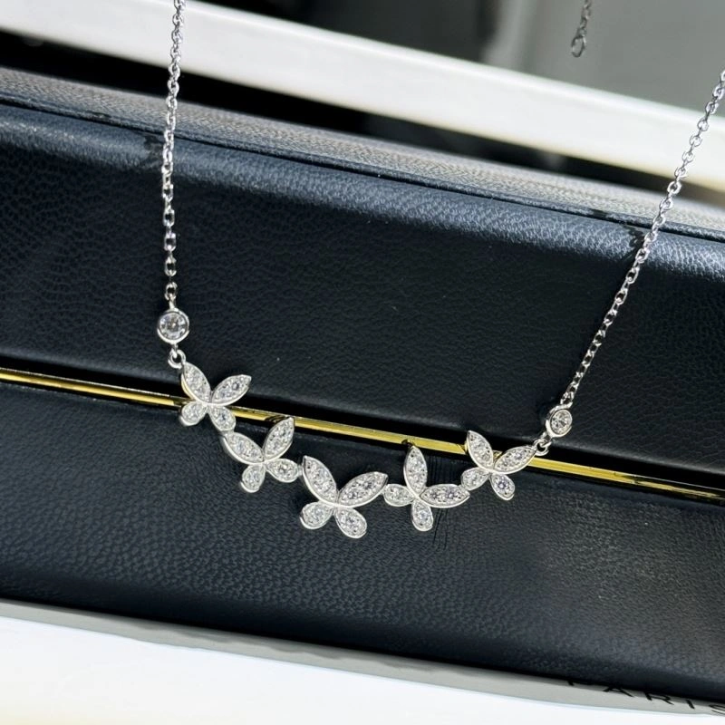 Graff Necklaces Modern 213920