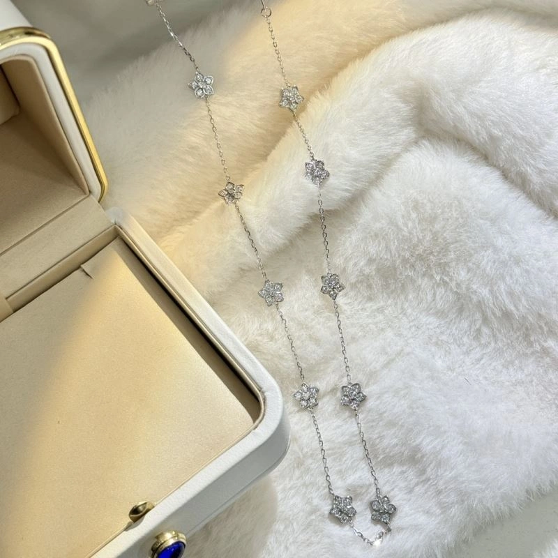 Graff Necklaces SmartChoice 213928