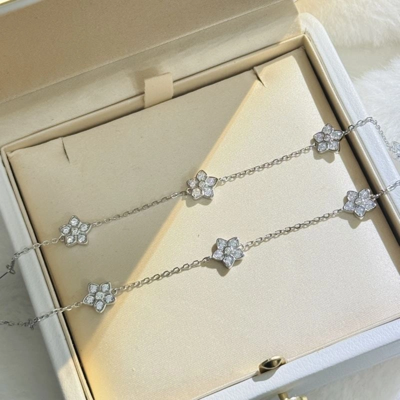 Graff Necklaces SmartChoice 213928