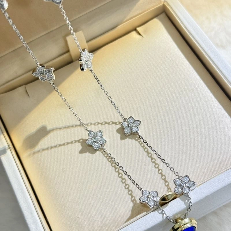 Graff Necklaces SmartChoice 213928