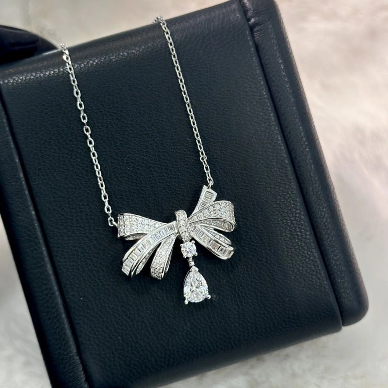 Graff Necklaces HighPerformance 214571