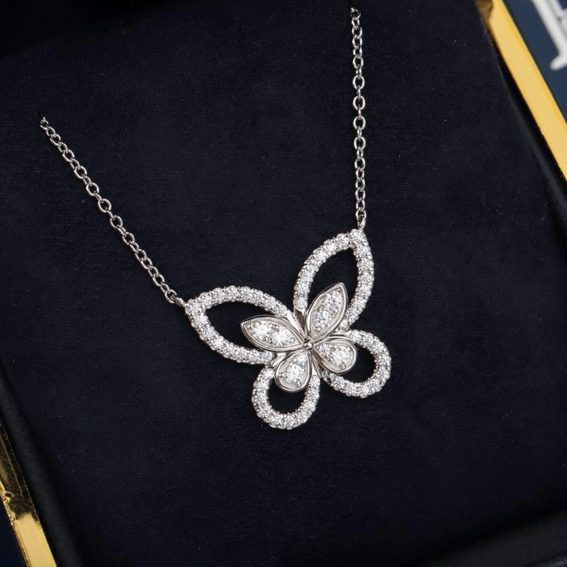 Graff Necklaces Practical 214564
