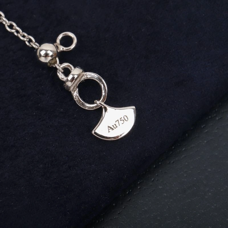 Graff Necklaces Practical 214564