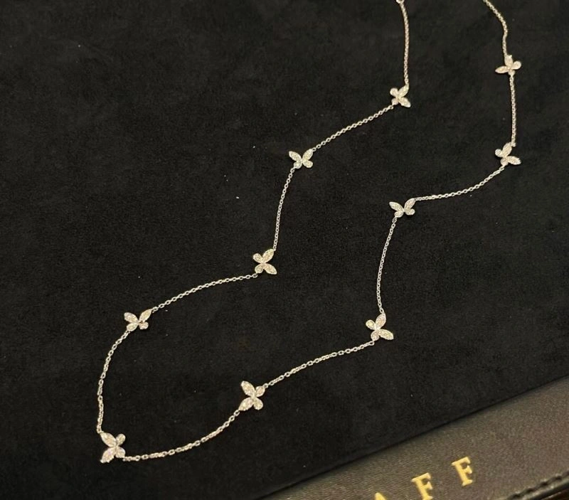 Graff Necklaces FreshLook 214560