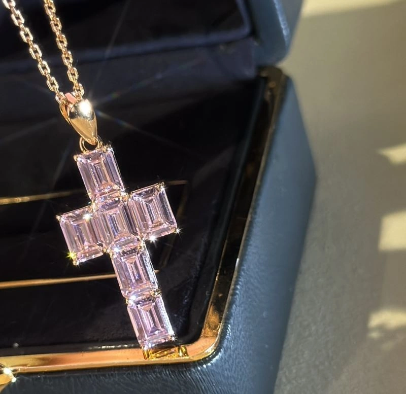 Lightweight Graff Necklaces 214556