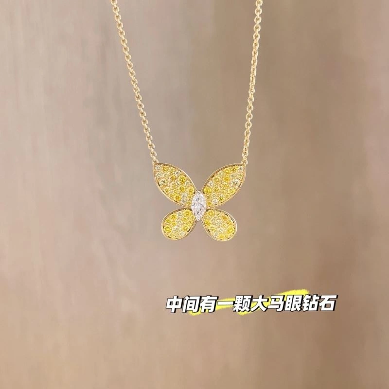 Graff Necklaces UrbanChic 214551