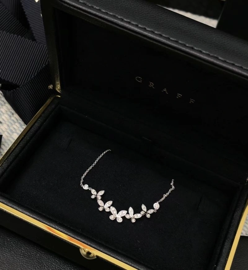 Graff Necklaces Classic 214540
