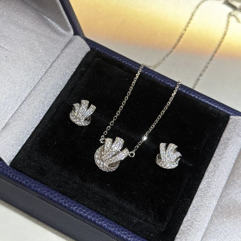 Graff Necklaces Refined 214547