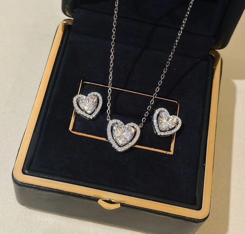 Neat Graff Necklaces 214271