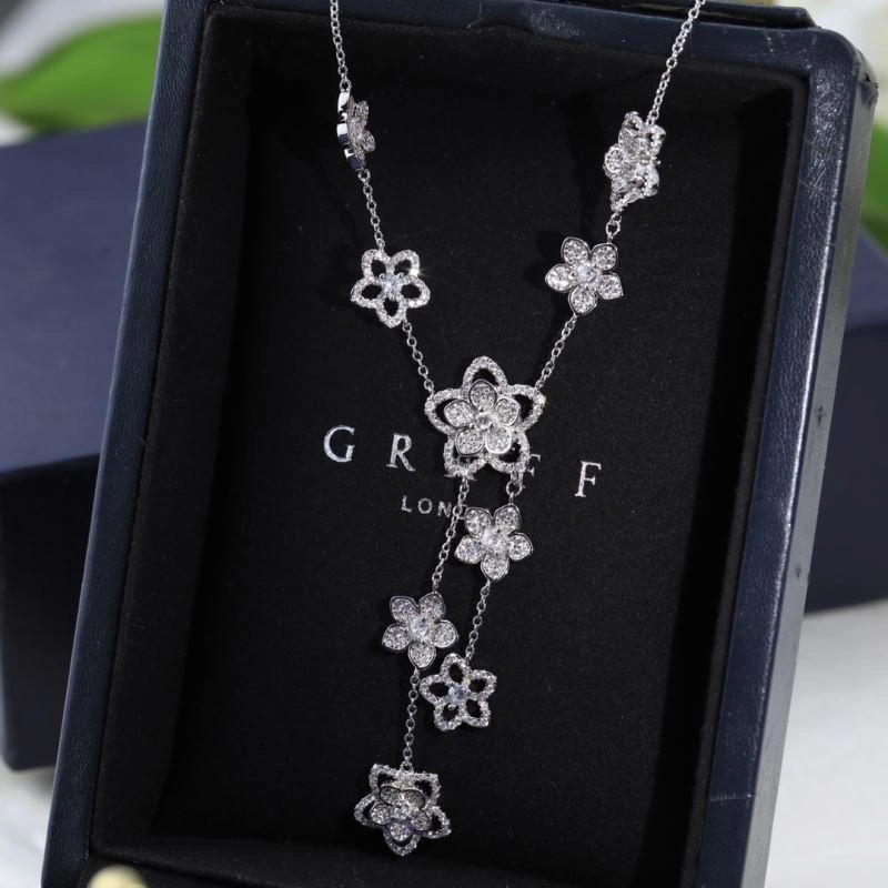Trendsetting Graff Necklaces 214224