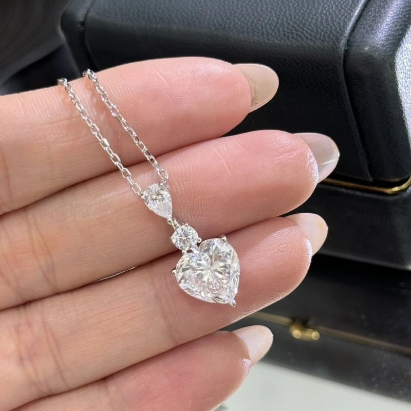 Graff Necklaces MoistureWicking 212952