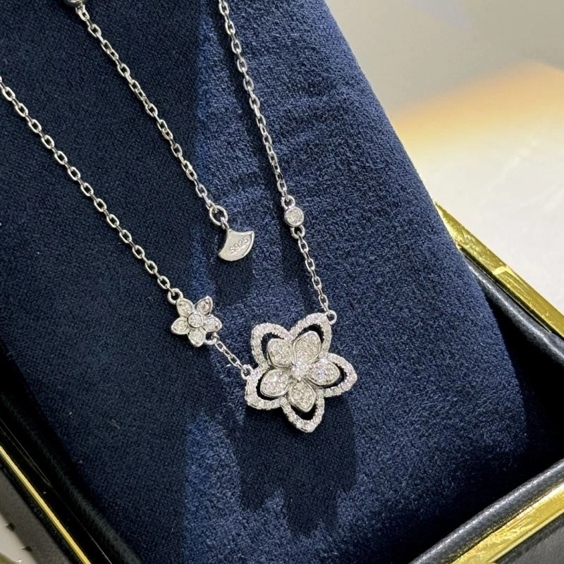 Graff Necklaces Tailored 212956