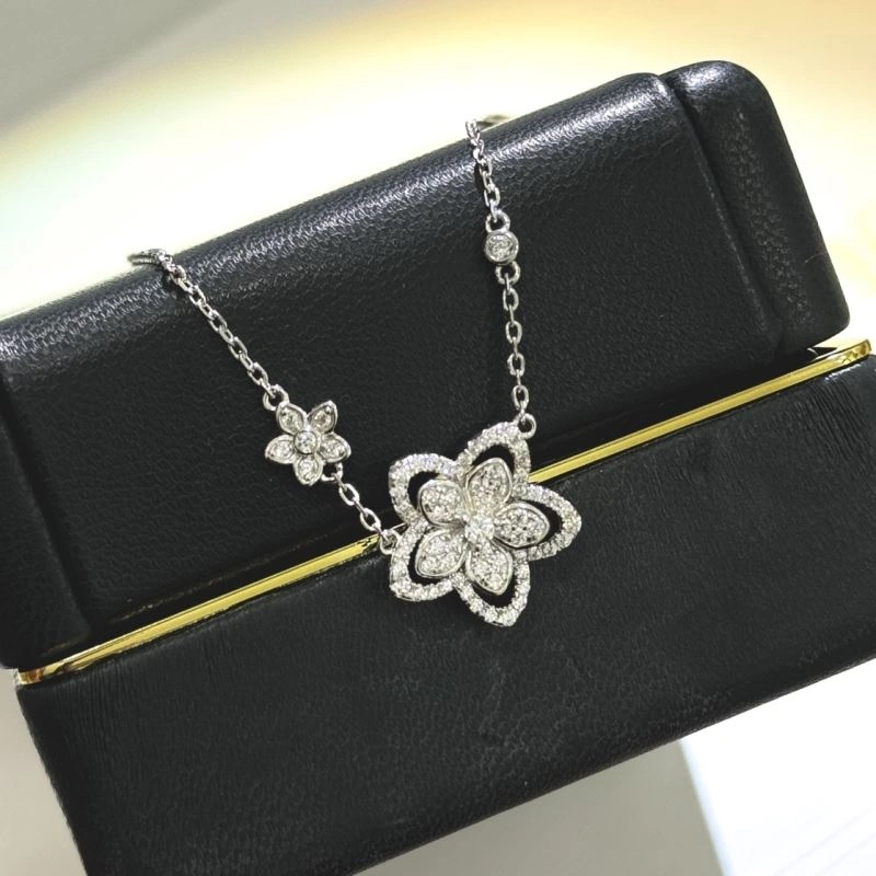 Graff Necklaces Tailored 212956