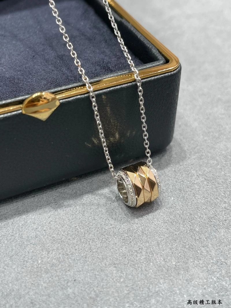 TravelReady Graff Necklaces 212017