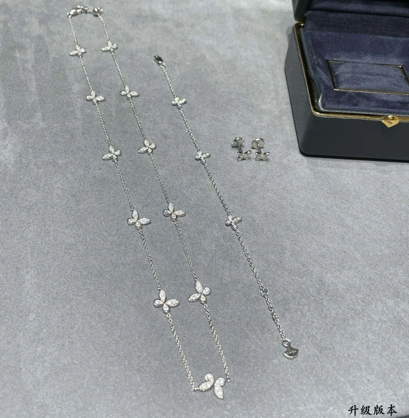 Breathable Graff Necklaces 212018