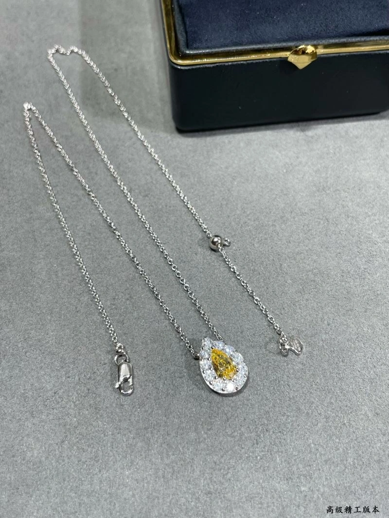 Modern Graff Necklaces 212016