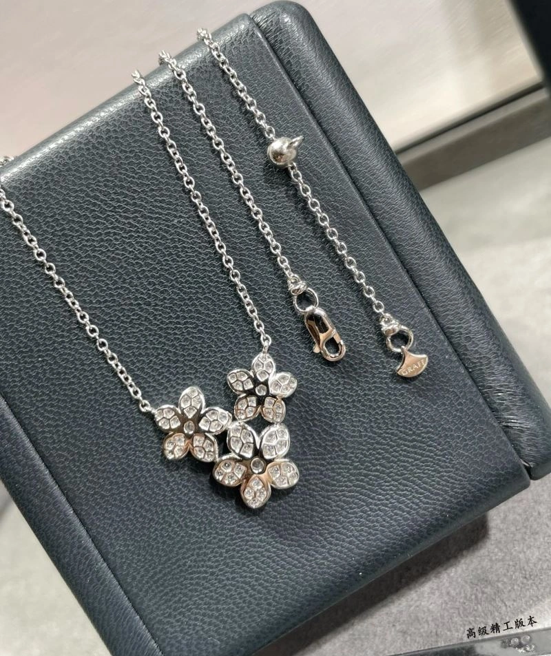 NewStyle Graff Necklaces 212010