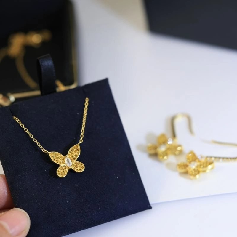 Refined Graff Necklaces 212001