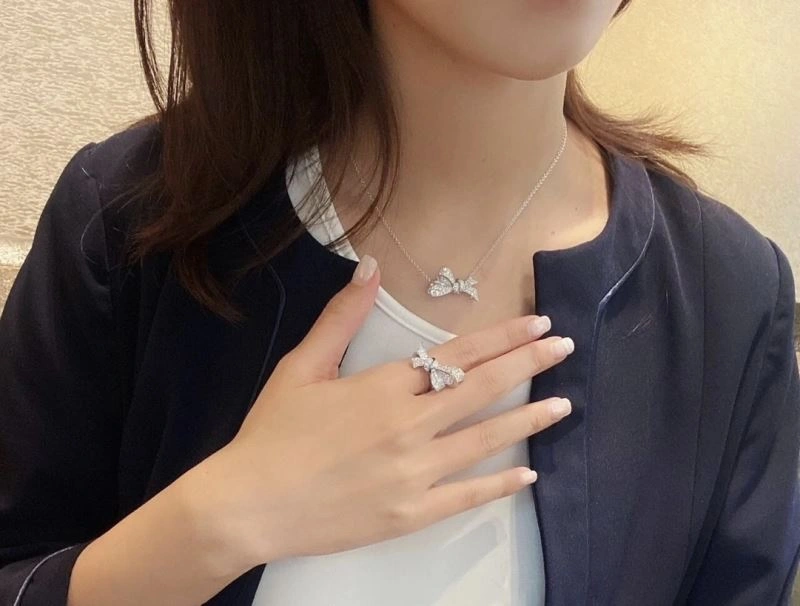Graff Necklaces Functional 211231