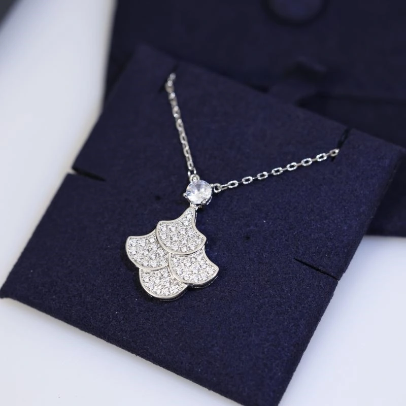 Sleek Graff Necklaces 210662