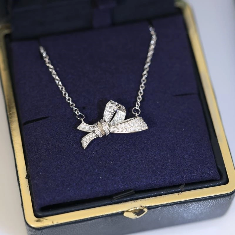 Seasonal Graff Necklaces 210668