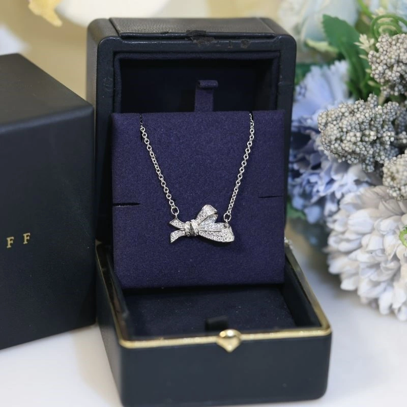 Seasonal Graff Necklaces 210668