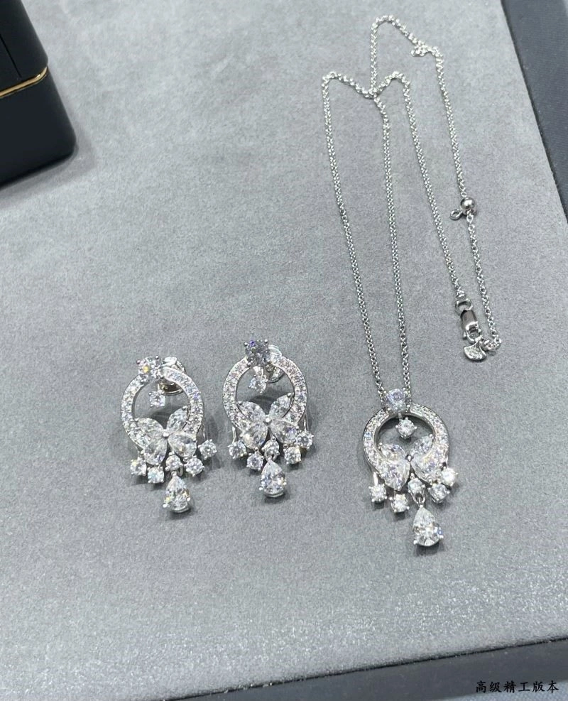 Graff Necklaces MoistureWicking 210667