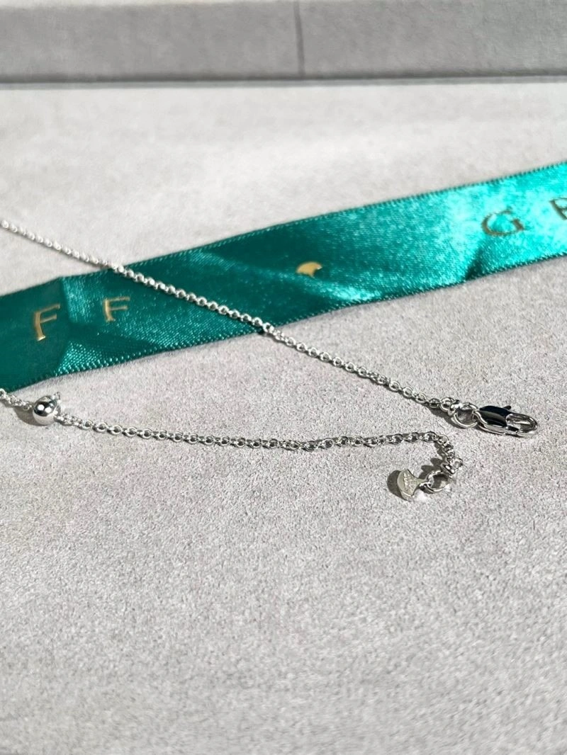 Classic Graff Necklaces 210661