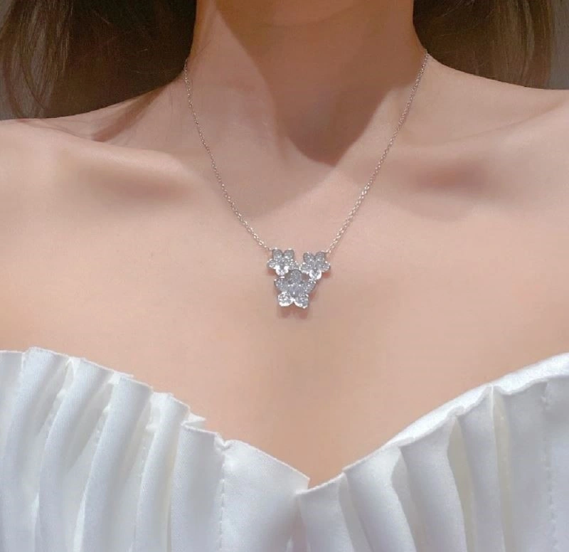 Graff Necklaces EasyCare 210653