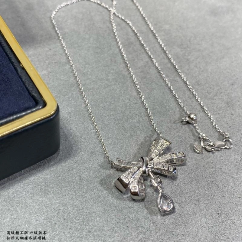 Minimalist Graff Necklaces 210649