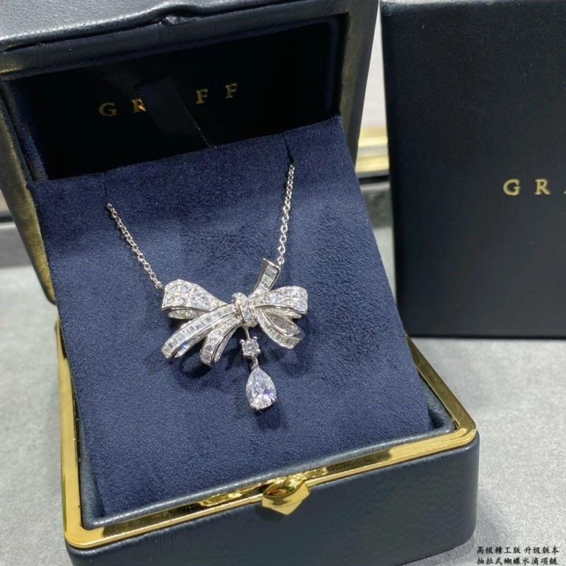 Minimalist Graff Necklaces 210649