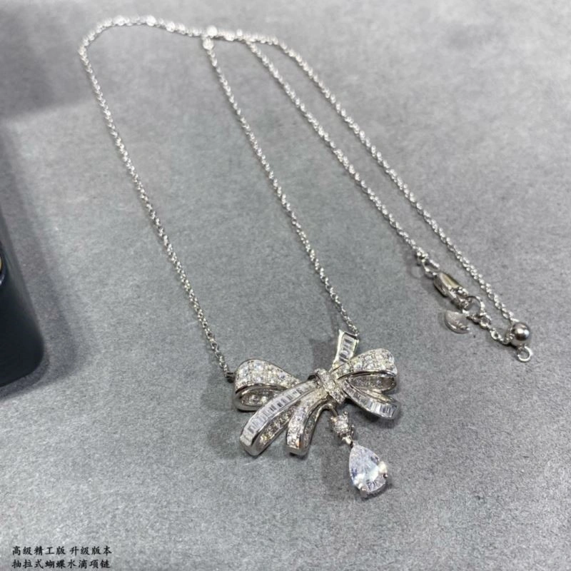 Minimalist Graff Necklaces 210649
