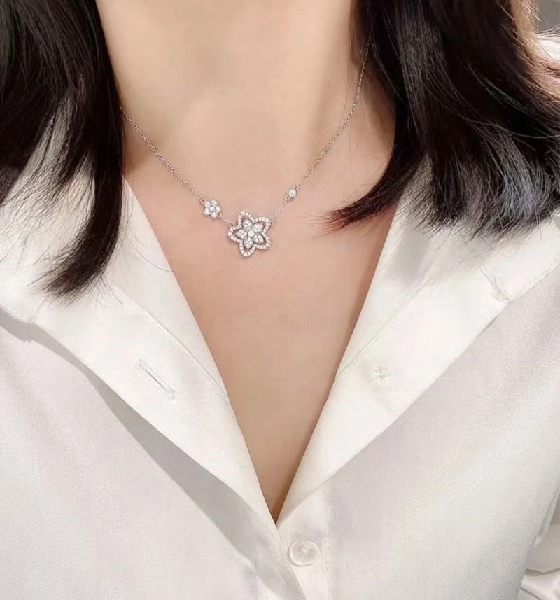 Graff Necklaces Youthful 210645