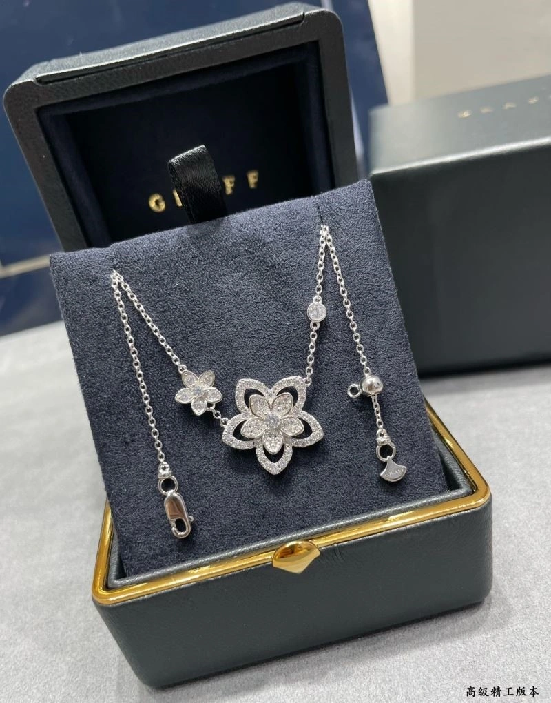 Graff Necklaces Youthful 210645