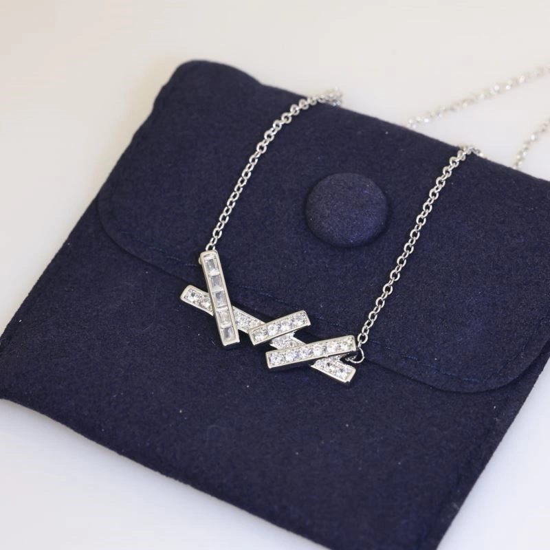 Graff Necklaces Durable 210642