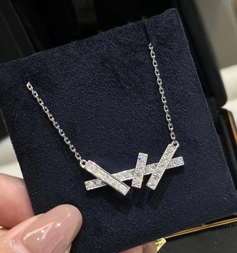 Graff Necklaces Durable 210642