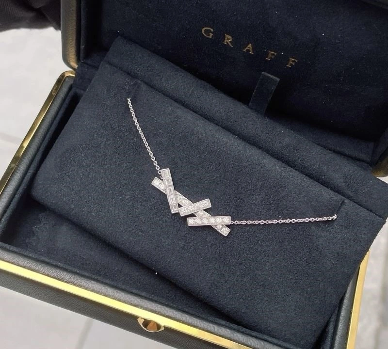 Graff Necklaces Durable 210642