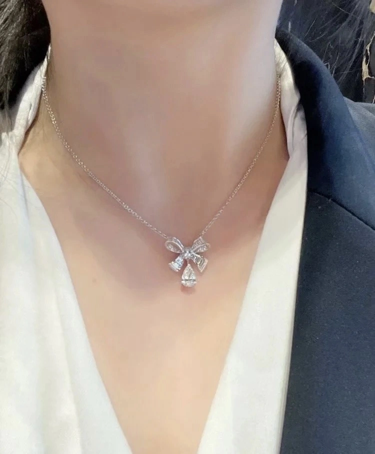 Graff Necklaces Original 207945