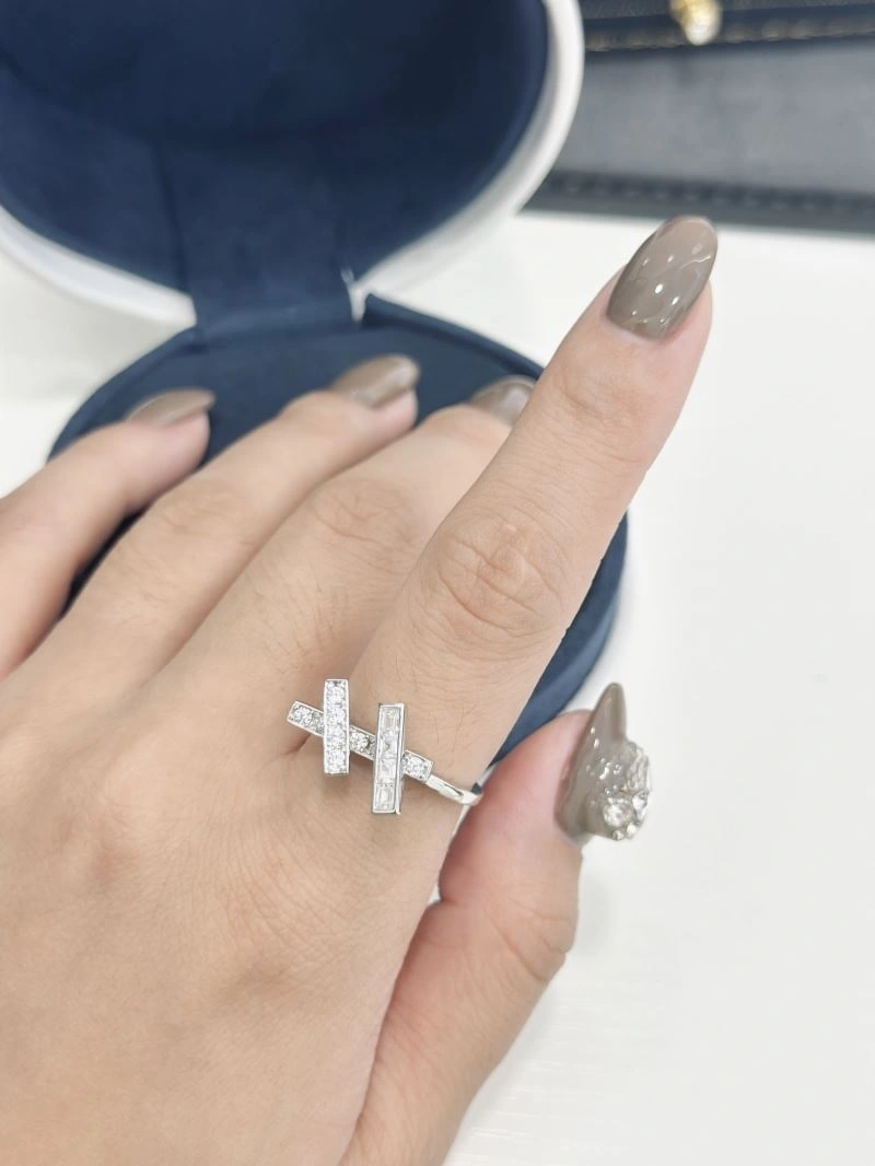 Sleek Graff Rings 214220